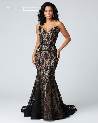 Black Lace Sweetheart Gown 11
