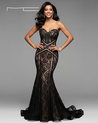 Black Lace Sweetheart Gown 10