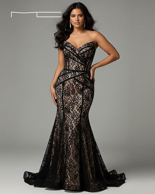 Black Lace Sweetheart Gown 2